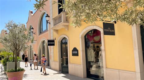 la roca village outlet gucci|la roca village membership program.